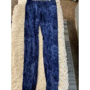 Champion Duo Dry women’s sz. XS blue design sport leggings. Cute, comfortable